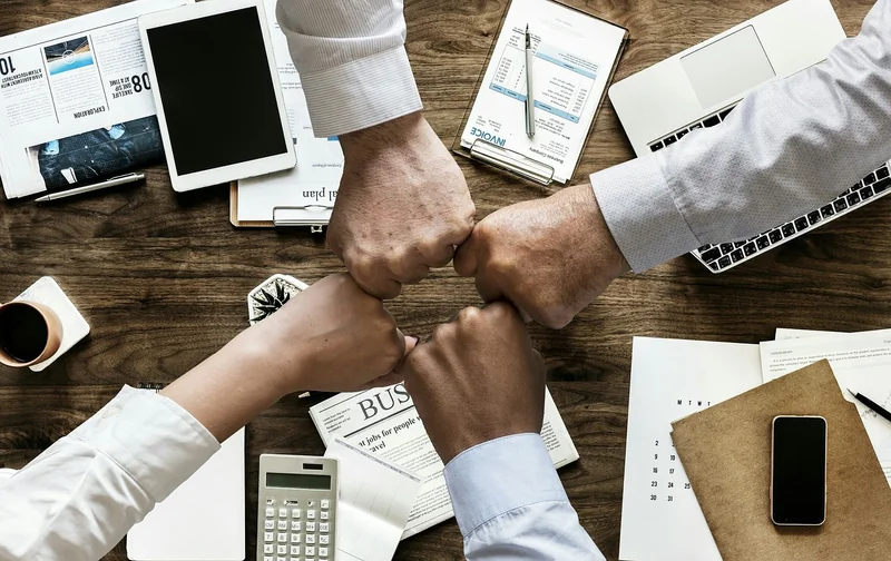 Les 5 meilleurs outils intranet en 2026 (testés et challengés)