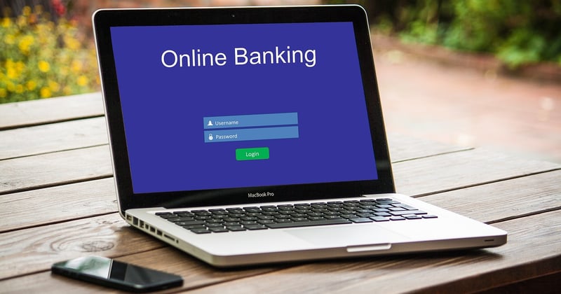 les services bancaires en ligne